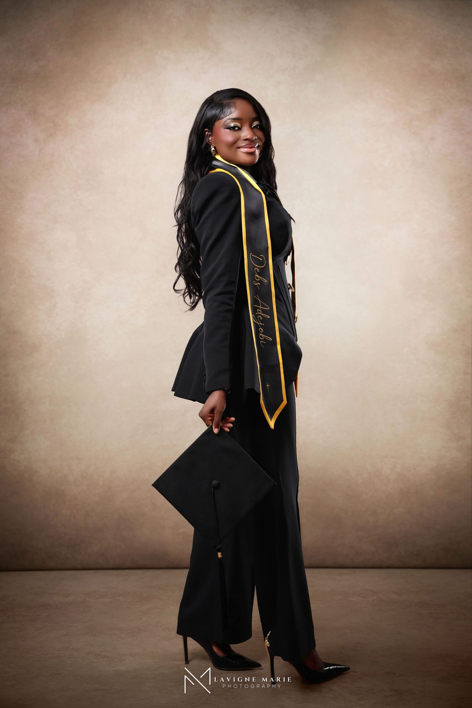 2026 graduation photoshoot idea for university graduates in London